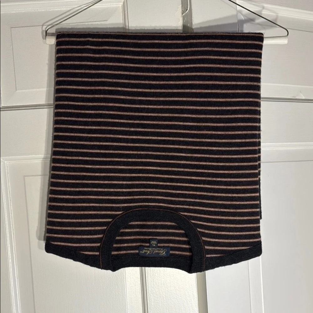 Garret Scott Men's Striped Heather Gray, Tan and Red Striped Merino Wool Sweater